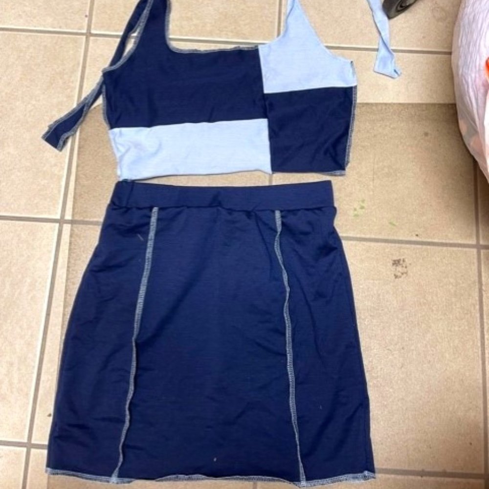 Vintage Set - Crop top and Skirt - Comfy stretchy material